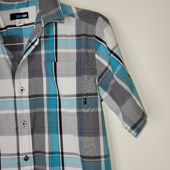 4for$20🤑Amplify Button down shirt - Picture 2 of 7
